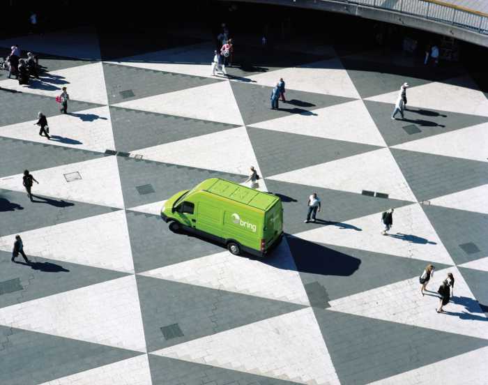 Bringbil på Sergels torg i Stockholm