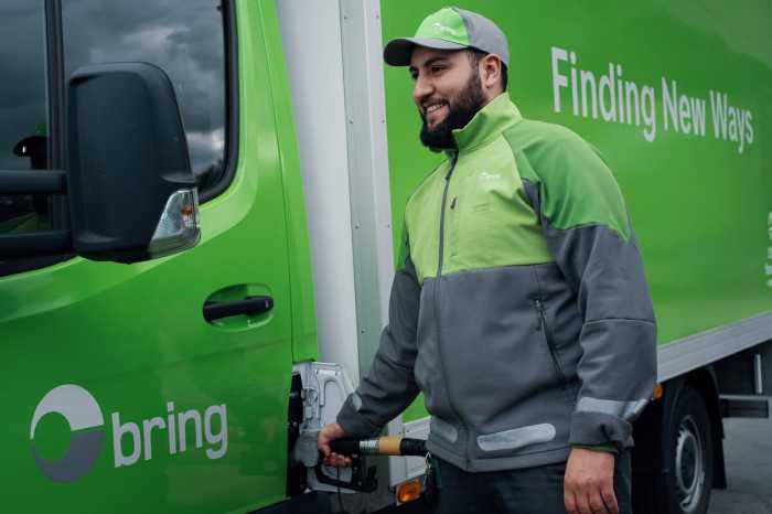 Bring-chaufför tankar HVO